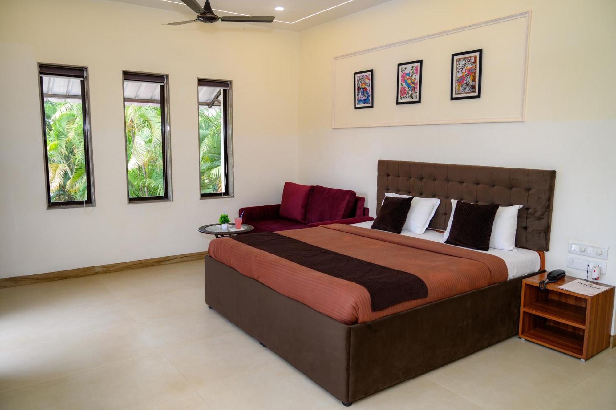 Girivihar Holiday Club - Pure Veg โลนาวาลา ภายนอก รูปภาพ