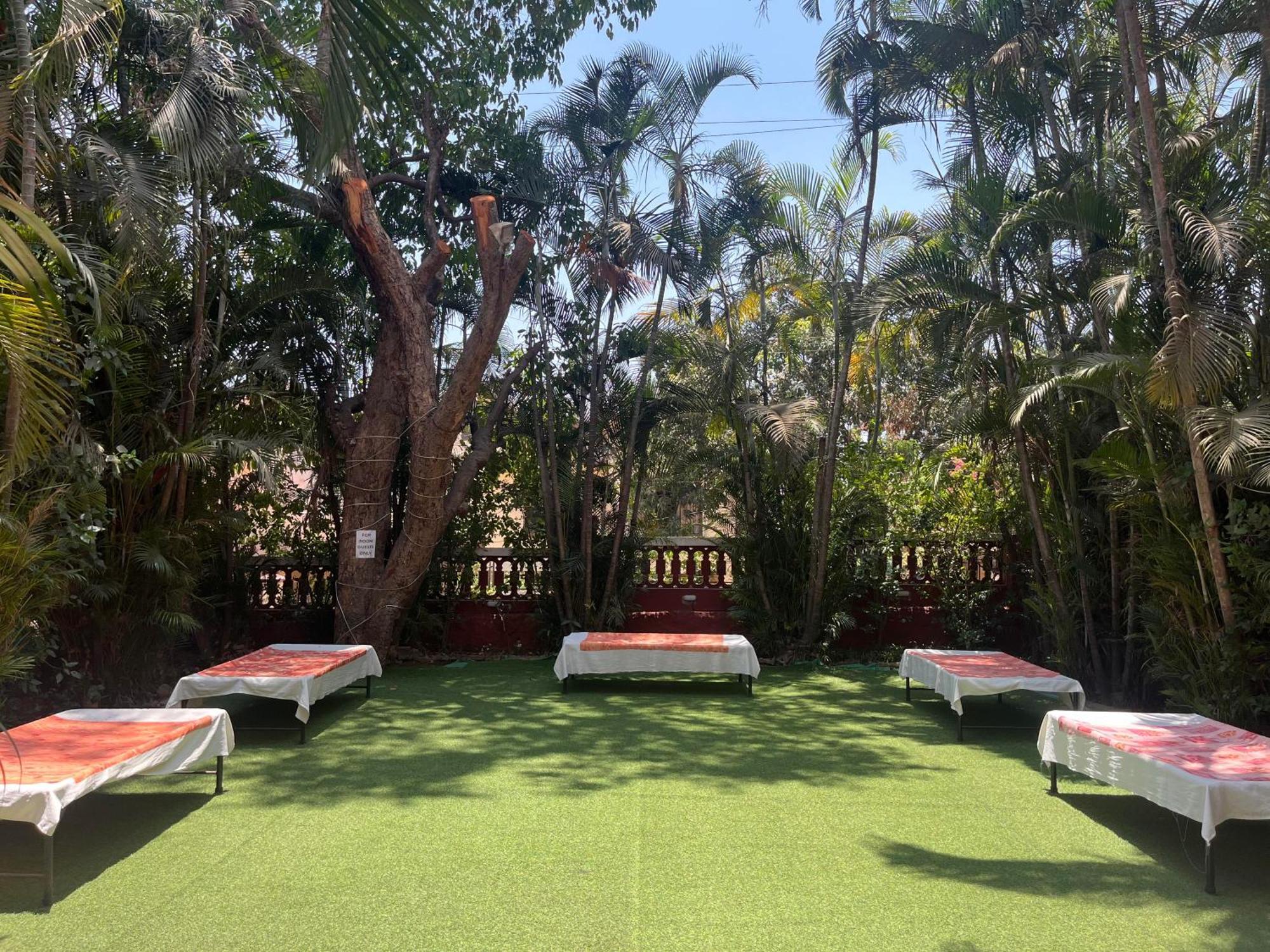 Girivihar Holiday Club - Pure Veg โลนาวาลา ภายนอก รูปภาพ
